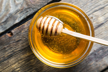 come riconoscere un buon miele
