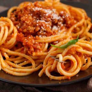 pasta con sugo e salsiccia