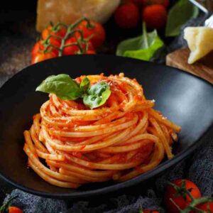 pasta pomodoro e zafferano