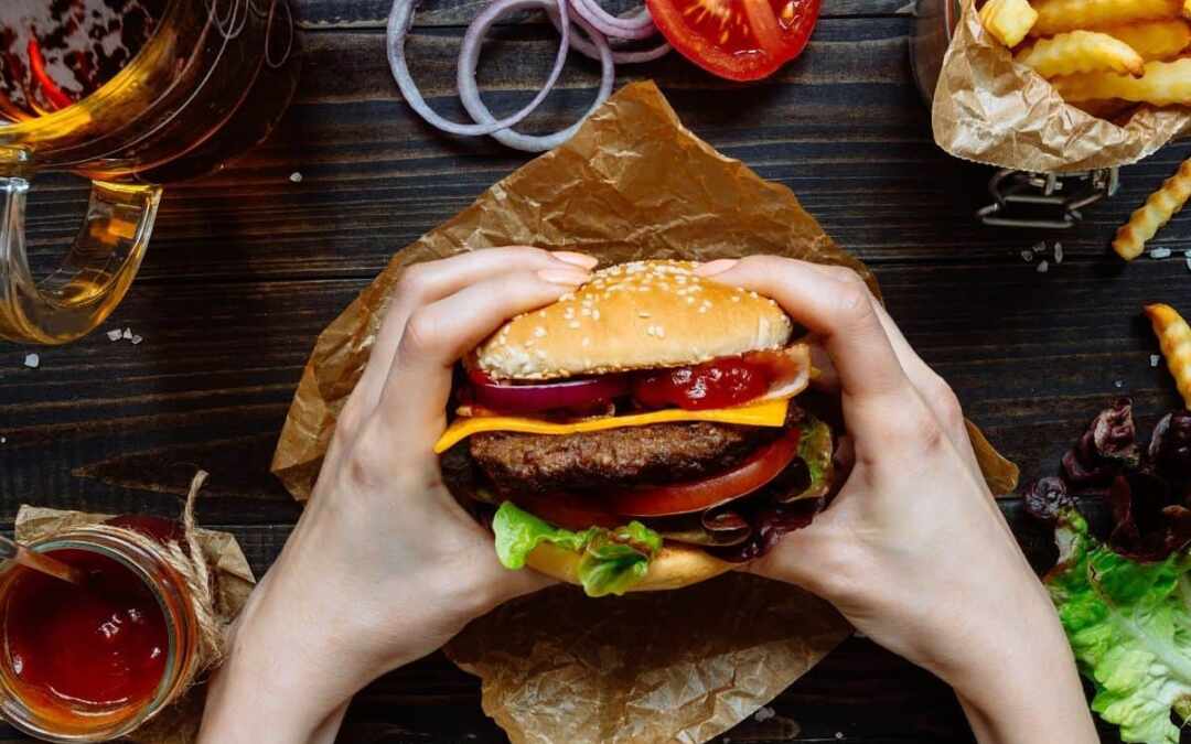 Origine hamburger: quello che non sapevi sul panino più famoso del mondo