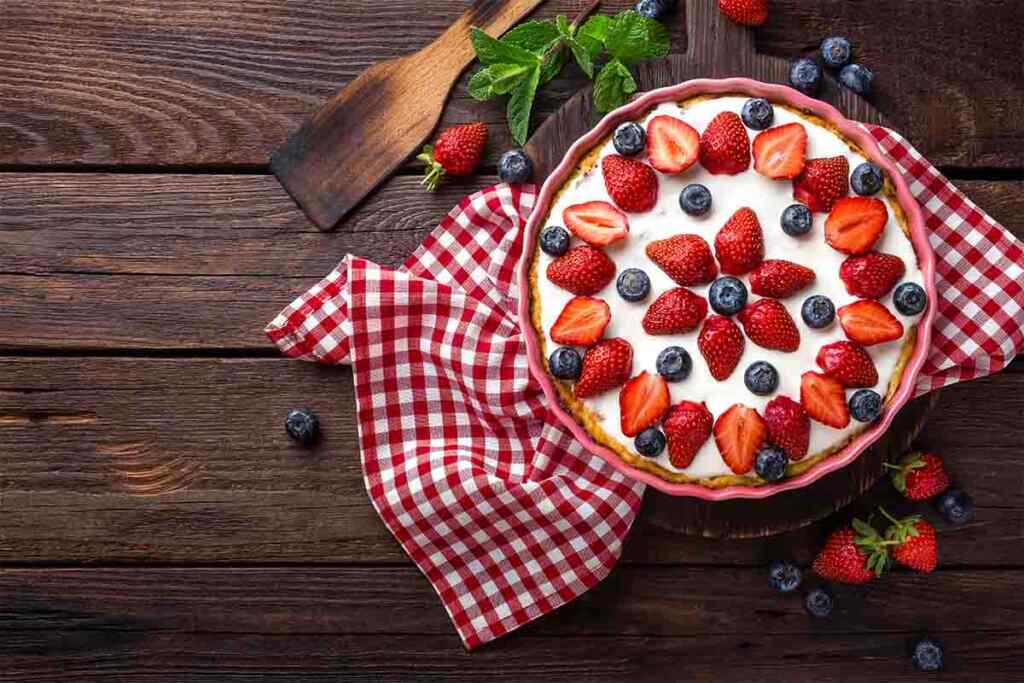 dolci estivi facili e veloci senza cottura: torta fredda allo yogurt