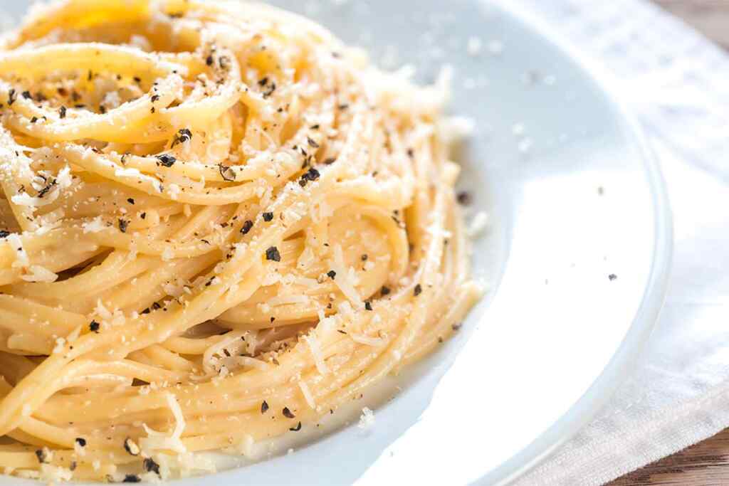 pasta cacio e pepe