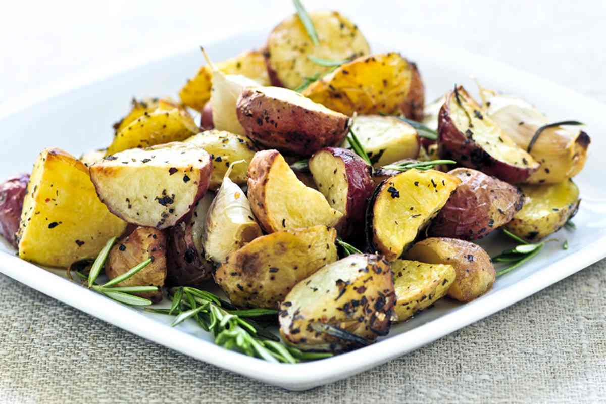 patate arrosto con friggitrice ad aria