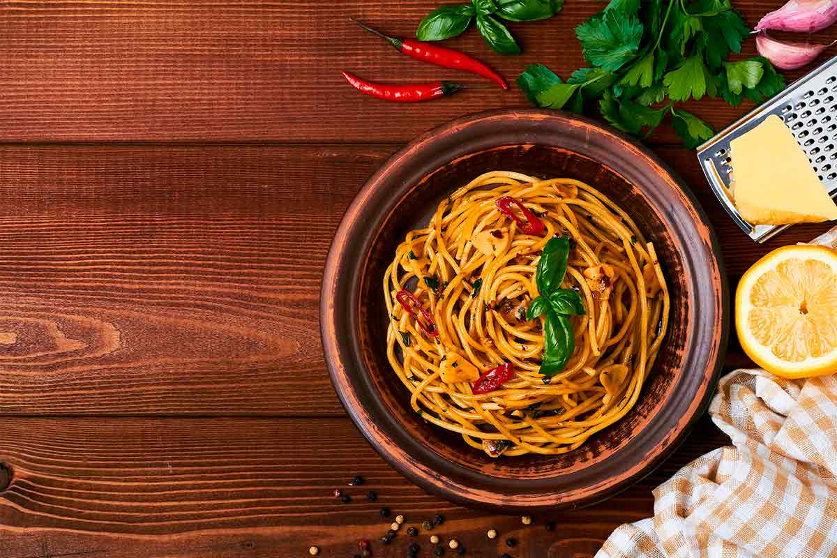 spaghetti aglio olio e peperoncino alla romana