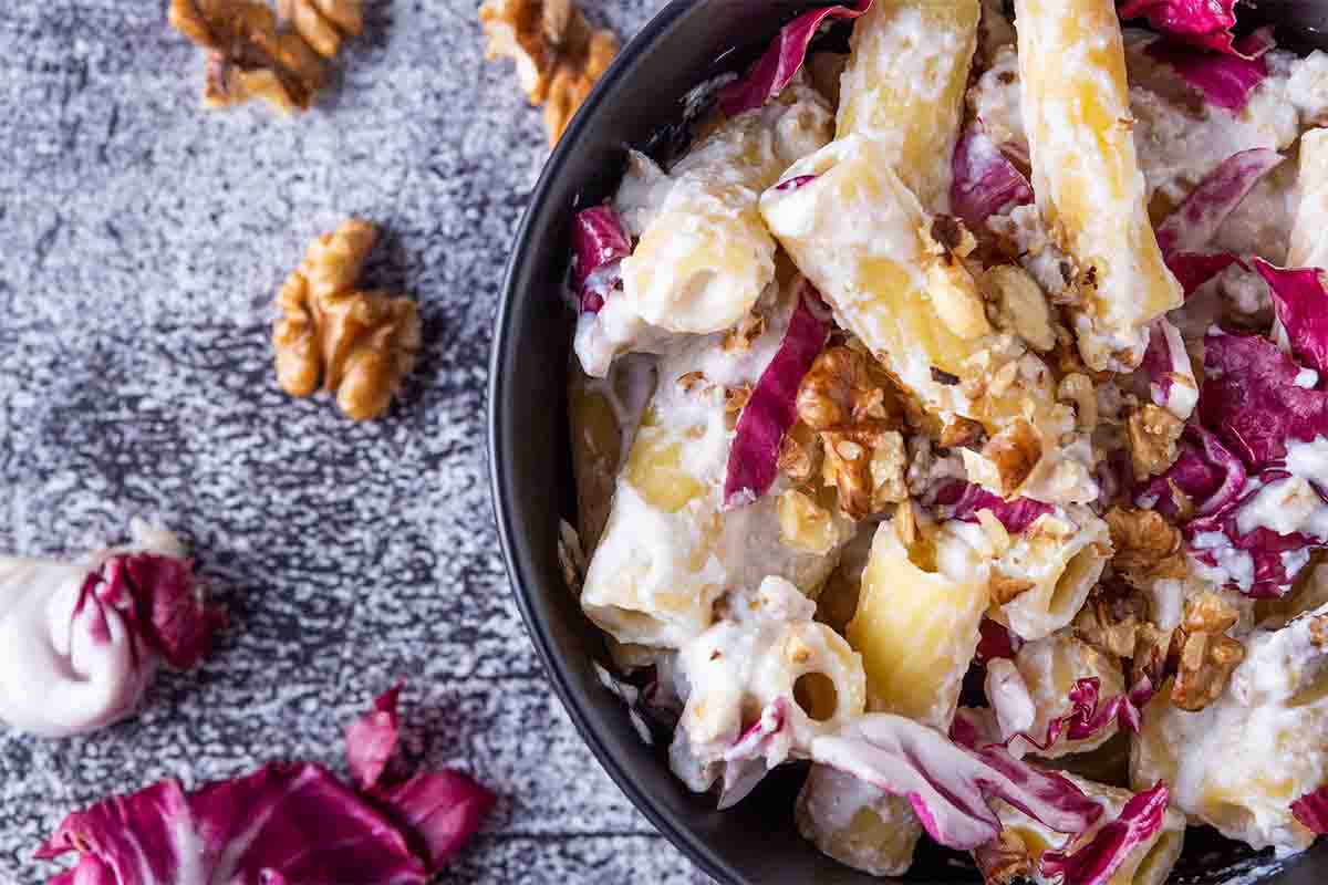 rigatoni ricotta radicchio e noci