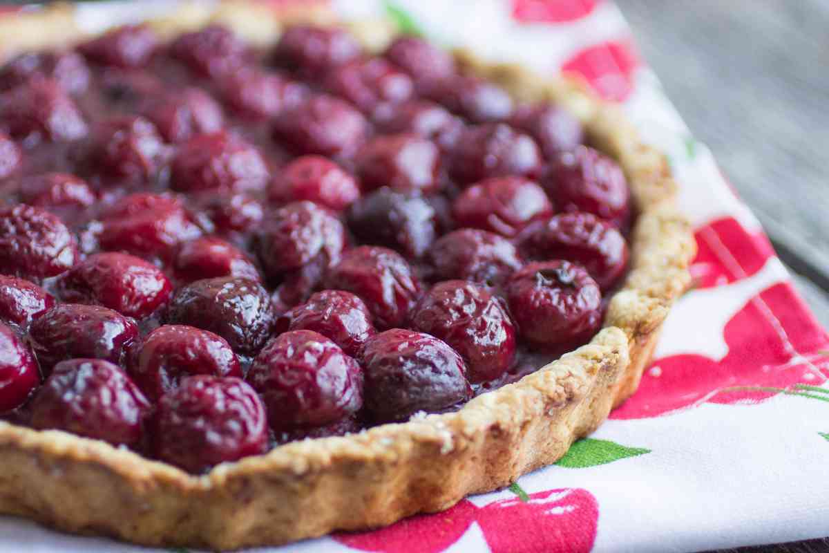 crostata rustica alle ciliegie